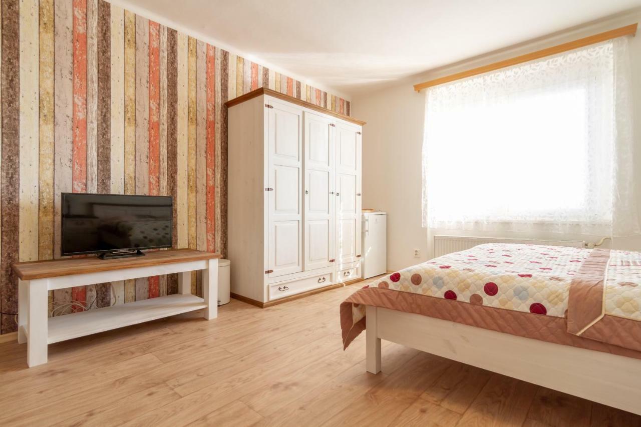 Apartmany U Nemocnice Чешка Будьовица Екстериор снимка